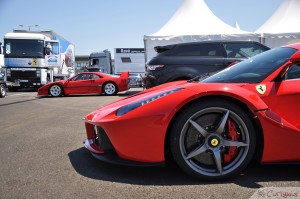 Deux générations séparent ces deux supercars Ferrari.